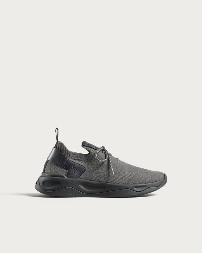Shadow Sneaker